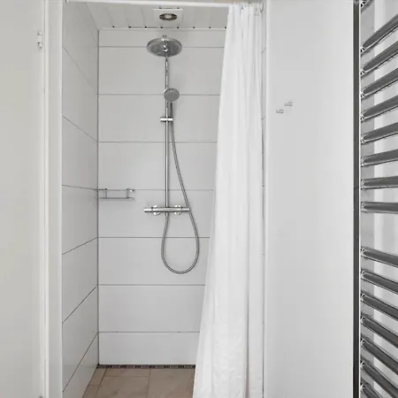 بيت للعطل 5528-svaneke-urmarken-35 *