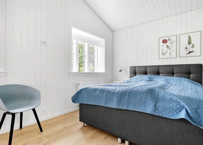 Holiday home 5528-svaneke-urmarken-35 *